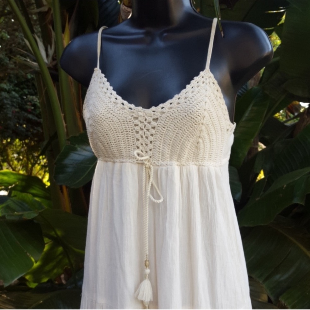 American Eagle Outfitters Cream Maxi Dress